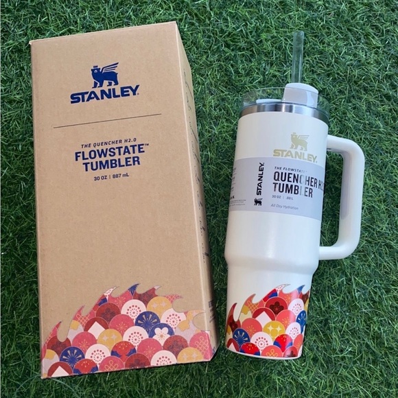 Cream Dragon Stanley Cup The Lunar New Year Limited Edition Quencher H2.0 Flow - Picture 1 of 6